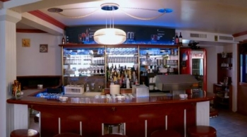 Cafe Piccolo - Bar